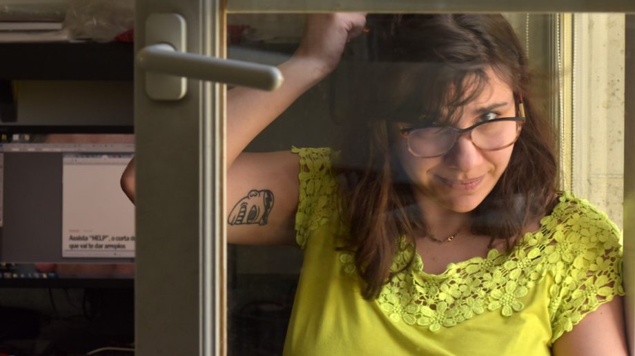 Portrait : Cynthia Bonacossa derrière la vitre