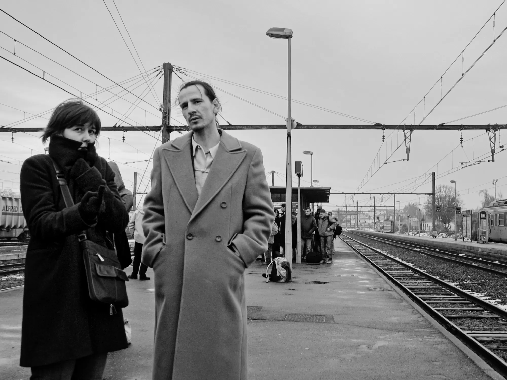 Céline Guichard & L.L. de Mars sur le quai de la gare d&rsquo;Angoulême