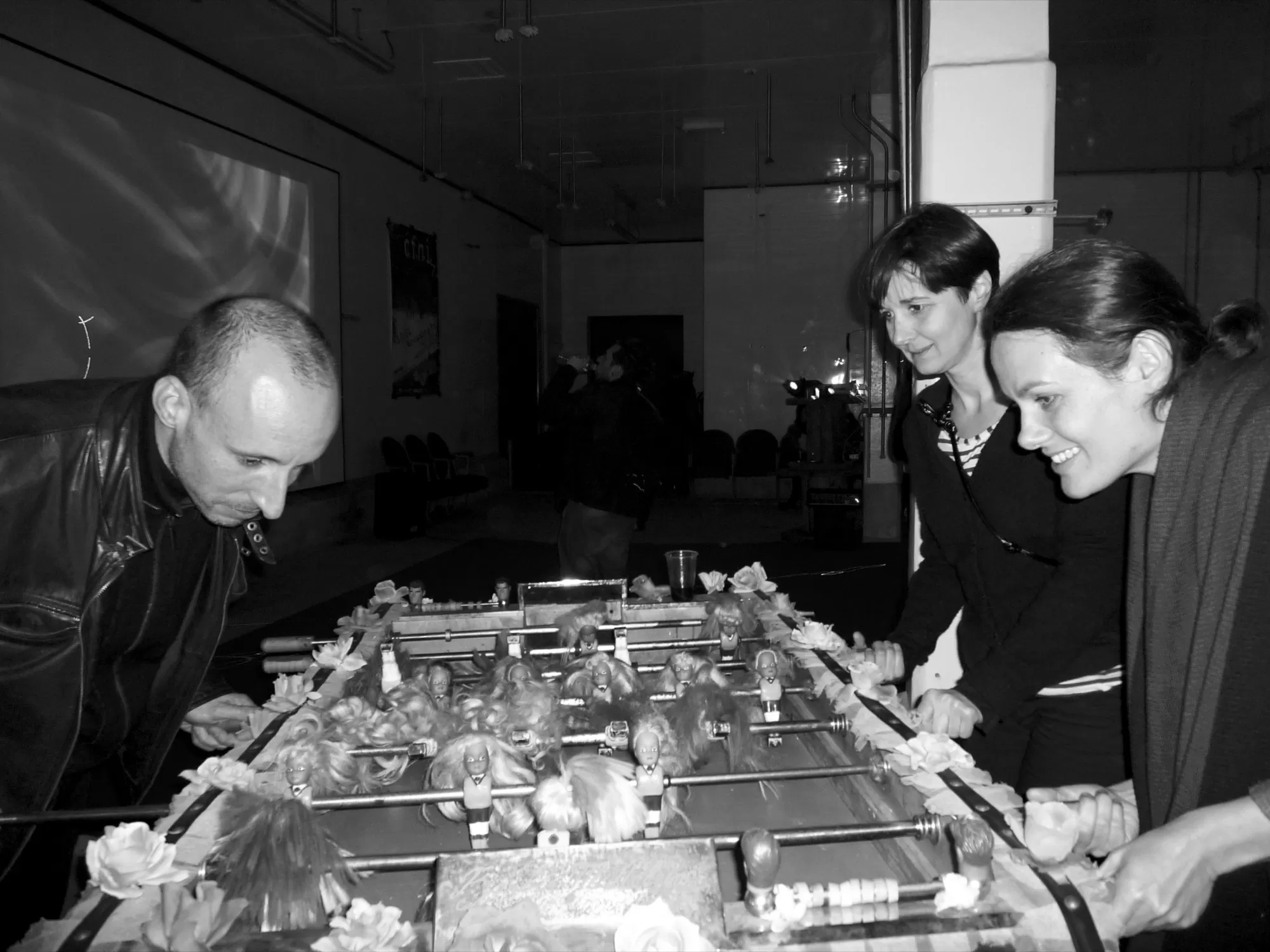Loïc Néhou, Céline Guichard & Rachel Deville jouent au… Baby-foot ?