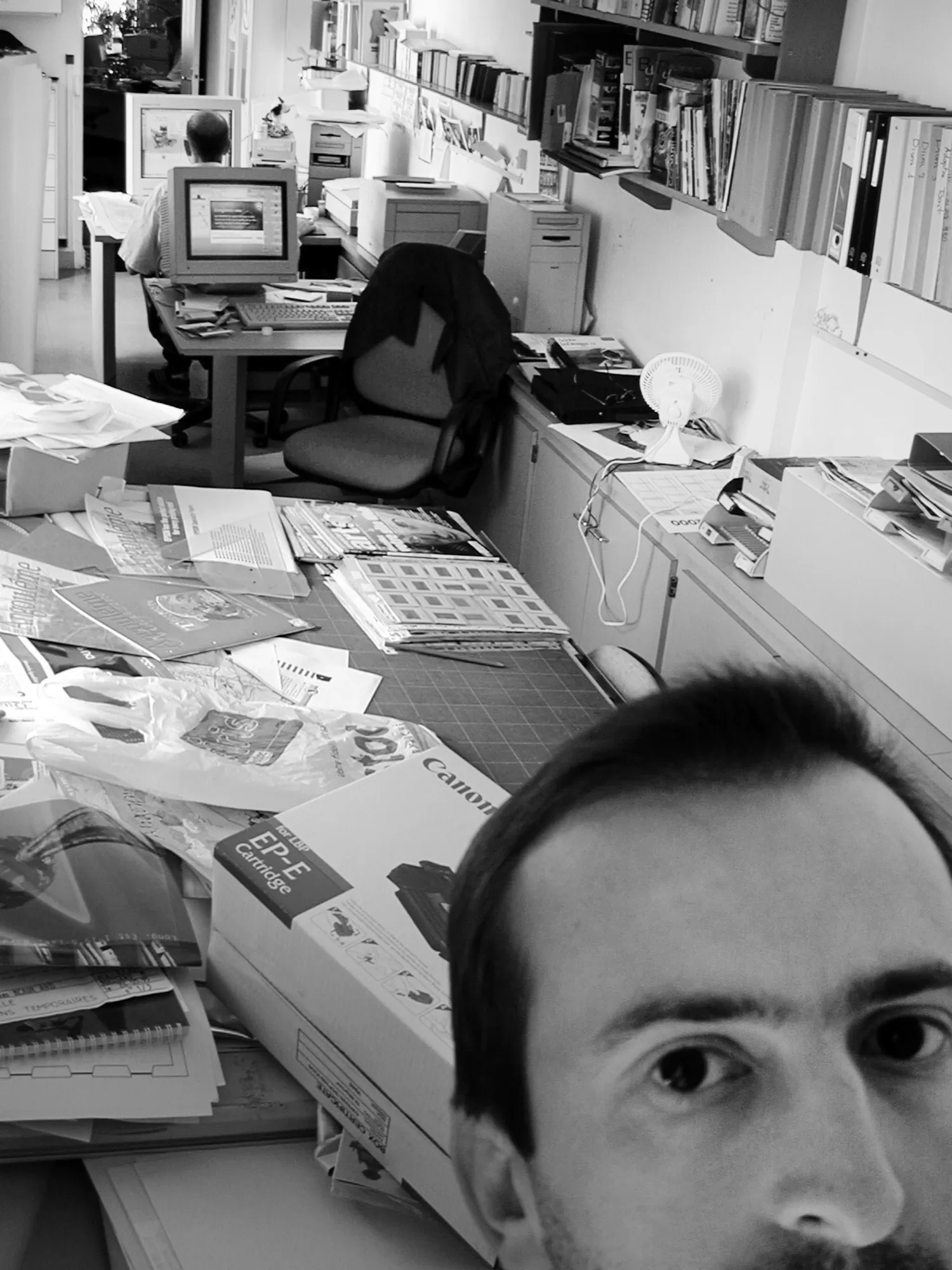 Autoportrait au bureau
